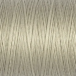 Gutermann Sew-All Thread 250m - Beige Bone (#722) -Singer Store 2T250 722 png