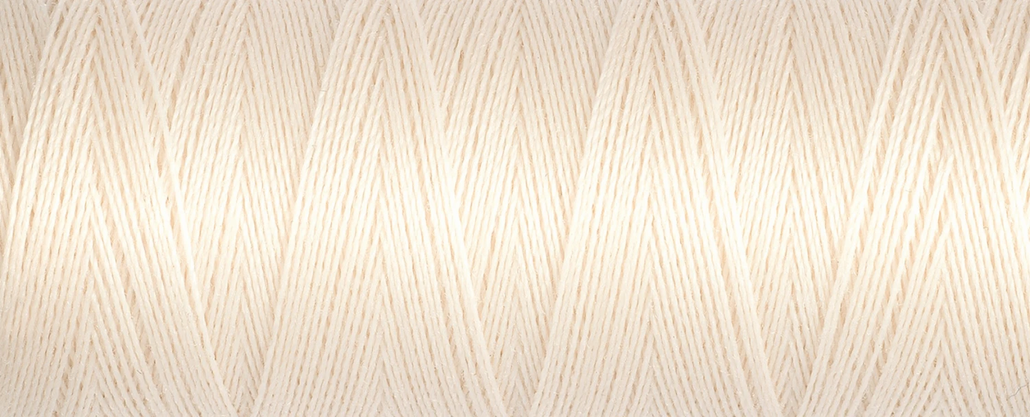 Gutermann Sew-All Thread 500m - Porcelain (#802) 4 Gutermann Sew-All Thread 500m - Porcelain (#802) - Image 2