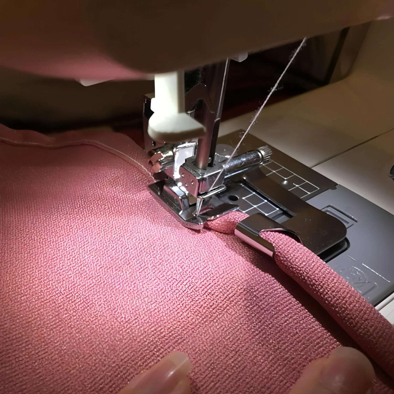 Rolled Hem Foot (wide) - 1/2 Inch / 13mm 4 Rolled Hem Foot (wide) - 1/2 Inch / 13mm - Image 2