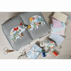Elephants Twin-Lidded Sewing Box With Appliqué Lid - Large -Singer Store HGTLRA 603 LS png