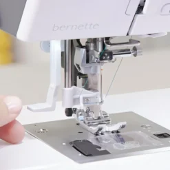 Bernette By BERNINA B70 DECO Embroidery Machine 15 Bernette By BERNINA B70 DECO Embroidery Machine -Singer Store b7077